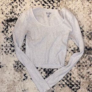 Brandy Melville Light Gray Long Sleeve Top